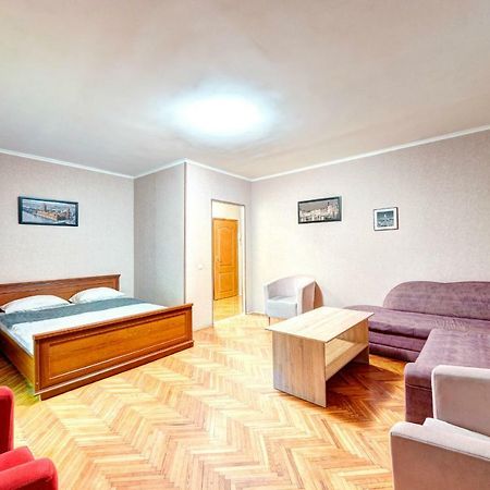 Apartments Near The Palace Of Sports Κίεβο Εξωτερικό φωτογραφία