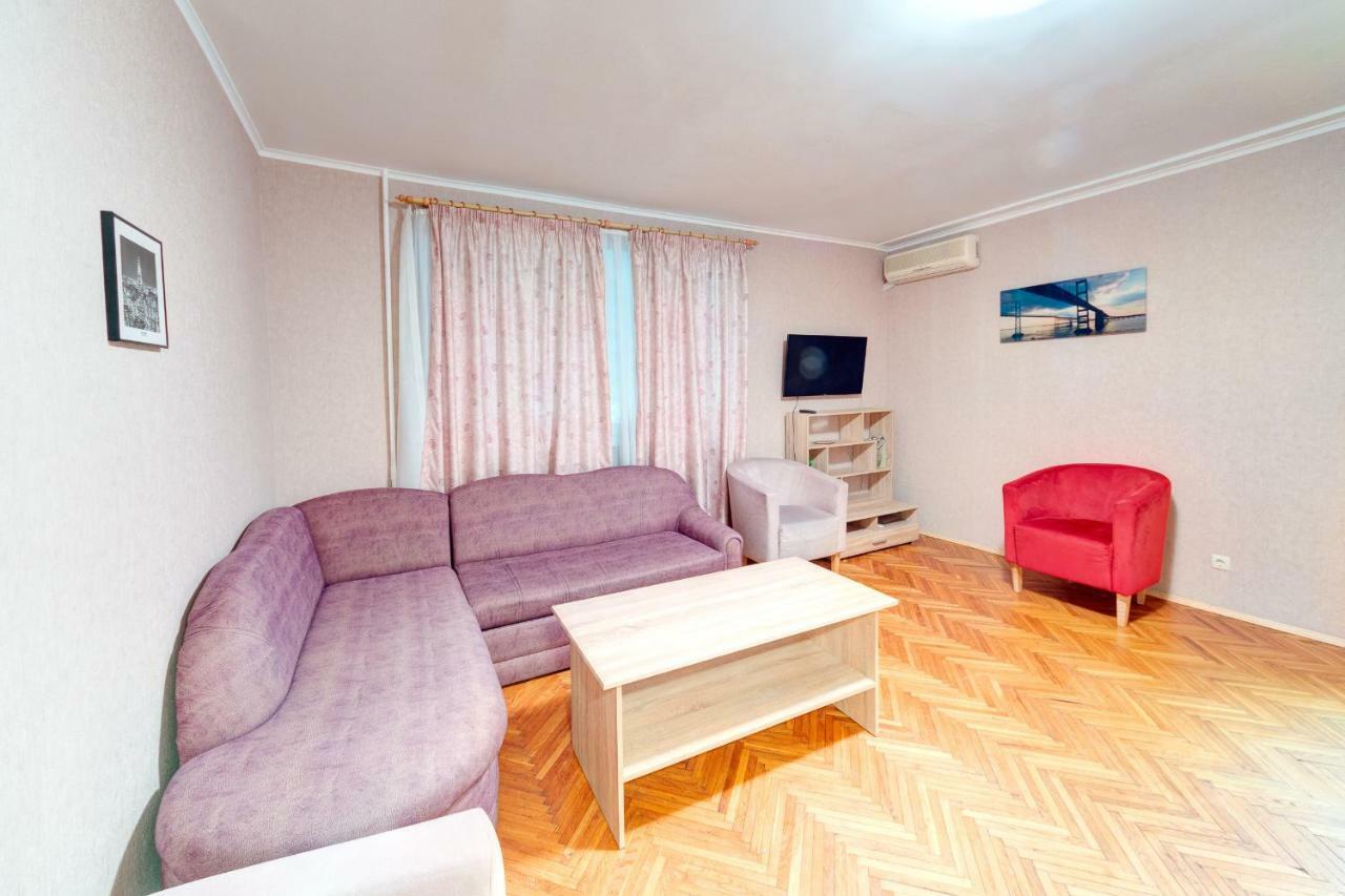 Apartments Near The Palace Of Sports Κίεβο Εξωτερικό φωτογραφία