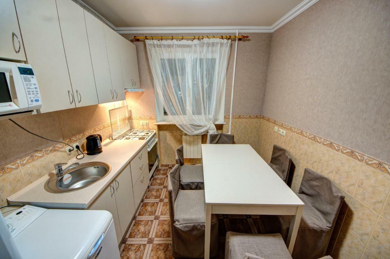 Apartments Near The Palace Of Sports Κίεβο Εξωτερικό φωτογραφία