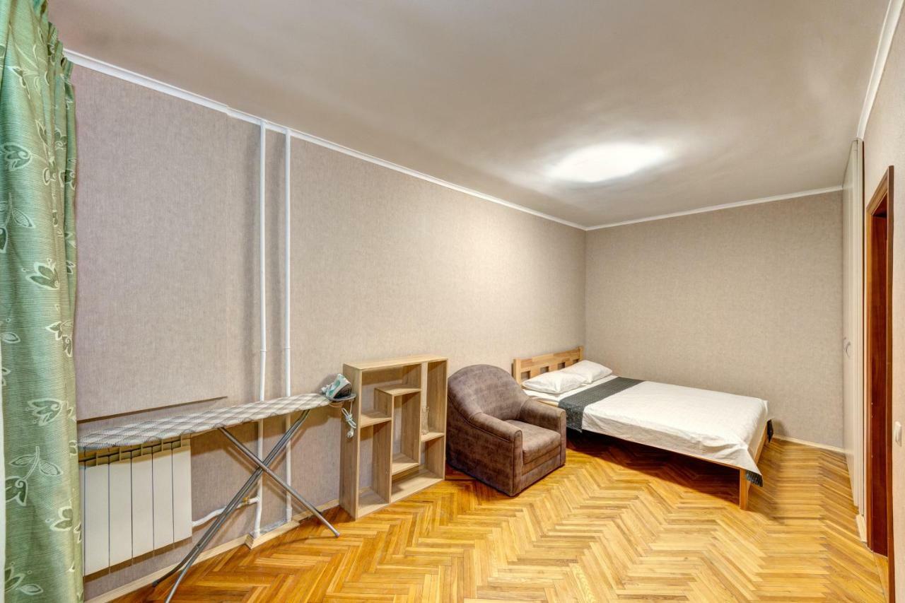 Apartments Near The Palace Of Sports Κίεβο Εξωτερικό φωτογραφία